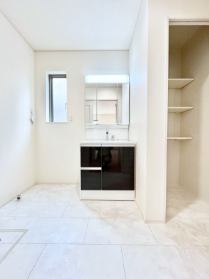 ʑEʏ@Ƃ̐ʃXy[XŒ̐gxxX[Y