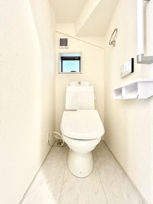 �g�C���@�g�C����1�K��2�K���ꂼ��ɔz�u����Ă��ĂƂĂ��֗��ł��B 