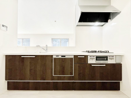 �L�b�`���@�V�X�e���L�b�`���̓V���v���ŃX�b�L�������O���̗��Ȃ��f�U�C���Ȃ̂ŉi���g�������I