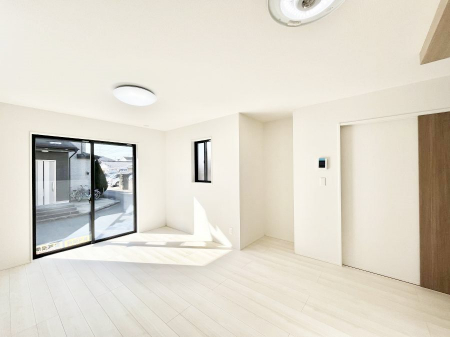 ���̑����ρ@�Ƒ������R�ƏW�܂�e���̃X�y�[�X�ɂȂ肻��