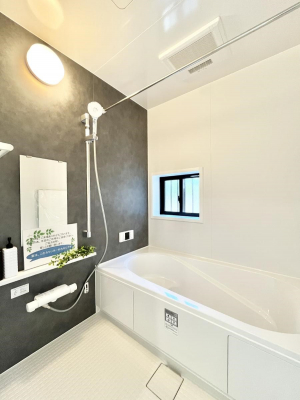 �����@����̔�������Ă���閾�邢�������̂���o�X���[��  