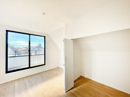 �Q���@���邢�o���R�j�[�T�C�h�ɗm����ݒu�B�ڊo�߂̗ǂ��Q���ɁB