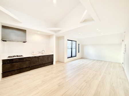 ̑ρ@Ƒ̉b͂ށAJIȃ_CjO