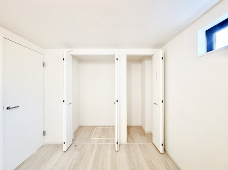 [@m̃N[[bgBŝŌ̈ߗނ܂܂B