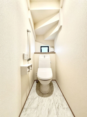 gC@gC1K2KꂼɔzuĂĂƂĂ֗łB 