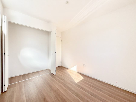 �q�������@�q�������ɂ��������߂Ȏ��[�X�y�[�X�����Ղ�̋���