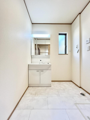 ���ʑ�E���ʏ��@�傫�����₷���O�ʋ��Ő�����������ʑ�́A�g�����Ȃ݃`�F�b�N�┧�̂������ɂ������߂ł��B 