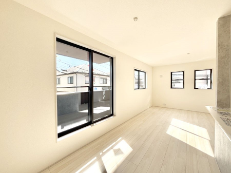 ���̑����ρ@���邢�z���������A�����̕��͋C�ɖ��������_�C�j���O�B   