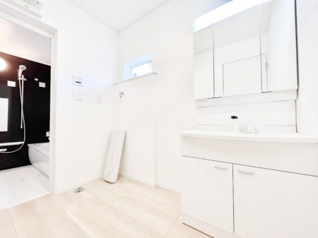 ���̑��@�������̂�����K��Ԃł��B�����̐g�x�x���C�����ǂ����g�������܂��B 