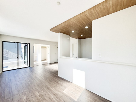 ���̑����ρ@�Ƒ������R�ƏW�܂�e���̃X�y�[�X�ɂȂ肻��