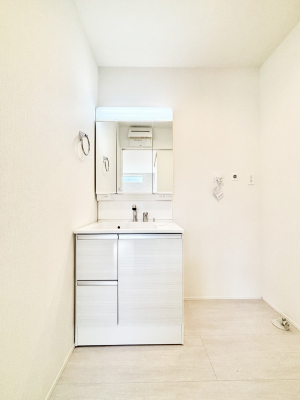 ���ʑ�E���ʏ��@���[�͂Ƌ@�\���ɗD�ꂽ���ʉ��ϑ�