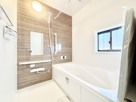 �����@����̔�������Ă���閾�邢�������̂���o�X���[��