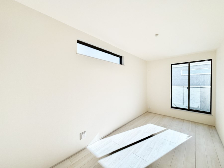 ���̑����ρ@�o���R�j�[���J�������v���X���Ă����m��