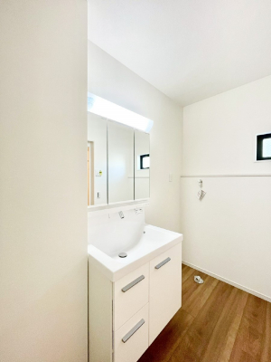 ʑEʏ@傫₷OʋŐʑ́AgȂ݃`FbN┧̂ɂ߂łB 