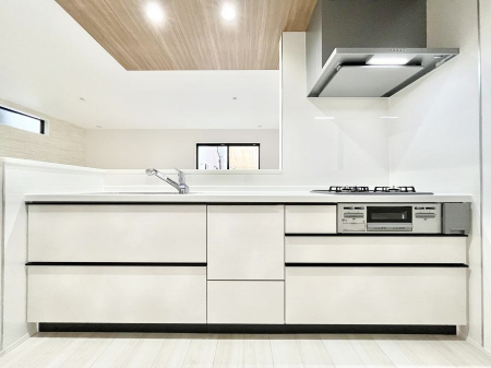 �L�b�`���@�������������I�ɁA�y�����I�V�X�e���L�b�`��   