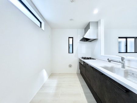 Lb`@u₩ȕʂ蔲Lb`B̂Ŗ邭Cɂ𗧂܂B