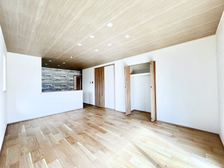 rO@i`eCXg̗D_炩Fg̃t[OfGȃrOłˁB