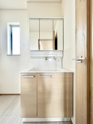 ʑEʏ@傫₷OʋŐʑ́AgȂ݃`FbN┧̂ɂ߂łB 