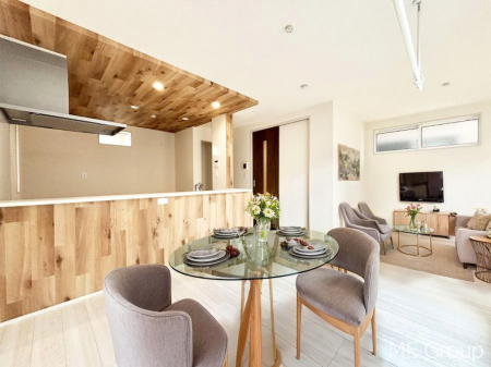 rO@̂rOłƂeB[^CIƋCGł