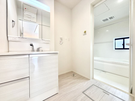 ���̑��@�������̂�����K��Ԃł��B�����̐g�x�x���C�����ǂ����g�������܂��B 