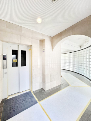 ̑@̏艺ɕ֗ȃGx[^[I