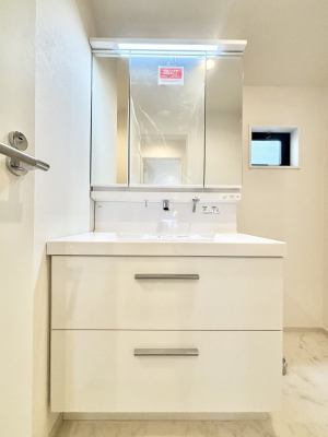 ���ʑ�E���ʏ��@�傫�����₷���O�ʋ��Ő�����������ʑ�́A�g�����Ȃ݃`�F�b�N�┧�̂������ɂ������߂ł��B 