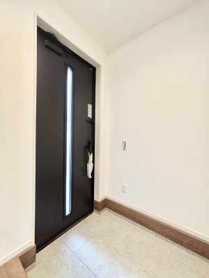 ���ց@�K���X�X���b�g�̓��������փh�A�������Ɍ���͂��Ă���܂�