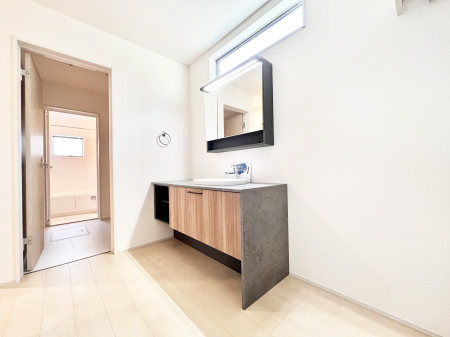 ʑEʏ@̂KԂłB̐gxxCǂg܂B 