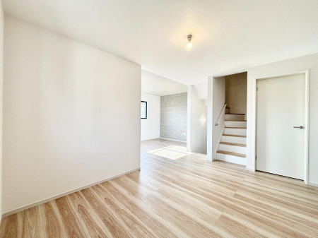 ���̑����ρ@�Ƒ������R�ƏW�܂�e���̃X�y�[�X�ɂȂ肻���@