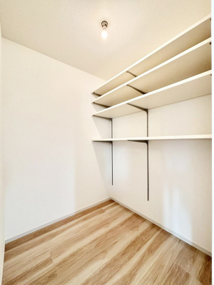 ���[�@�H�i�̃X�g�b�N�⒲�����̕ۊǂɕ֗��ȃp���g���[�@