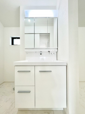 ���ʑ�E���ʏ��@���[�͂Ƌ@�\���ɗD�ꂽ���ʉ��ϑ�@