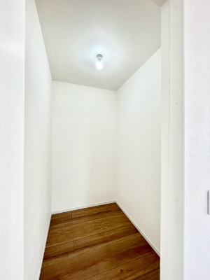 ���[�@������ꂪ���ȉƑ����L�̏�������p�i�Ȃǂ������Ղ���[�ł��郊�r���O���[�@