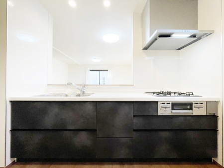 �L�b�`���@�������������I�ɁA�y�����I�V�X�e���L�b�`��