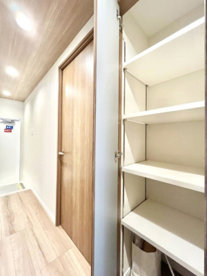 ���̑����ρ@�L�����[�B�|�������G�߂̏��������[���邱�Ƃ��ł��܂��B