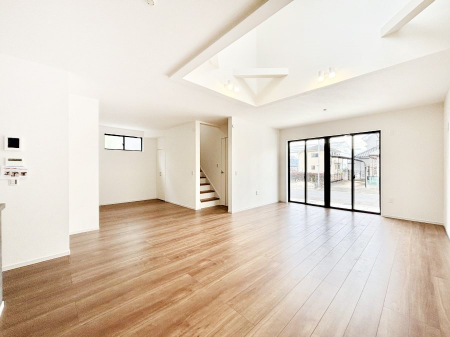 ���̑����ρ@���邢�z���������A�����̕��͋C�ɖ��������_�C�j���O�B   