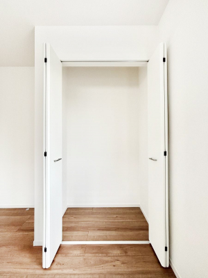 ���[�@�m���̃N���[�[�b�g�B���s��������̂Ō���̈ߗނ�����������܂�܂��B