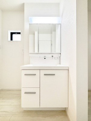 ���ʑ�E���ʏ��@���[�͂Ƌ@�\���ɗD�ꂽ���ʉ��ϑ�