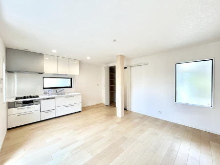 ���̑����ρ@�Ƒ������R�ƏW�܂�e���̃X�y�[�X�ɂȂ肻��