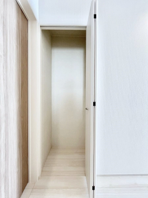 ���̑����ρ@�L�����[�B�|�������G�߂̏��������[���邱�Ƃ��ł��܂��B