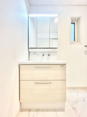 ʑEʏ@傫₷OʋŐʑ́AgȂ݃`FbN┧̂ɂ߂łB 