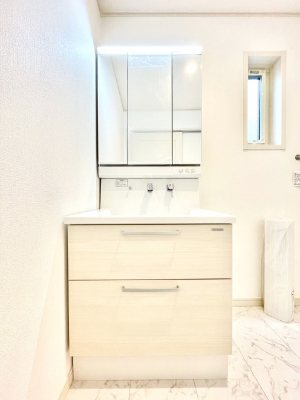 ʑEʏ@傫₷OʋŐʑ́AgȂ݃`FbN┧̂ɂ߂łB 