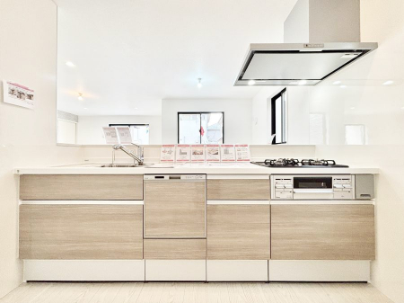 �L�b�`���@�������������I�ɁA�y�����I�V�X�e���L�b�`��