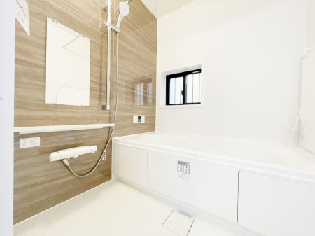 �����@����̔�������Ă���閾�邢�������̂���o�X���[��