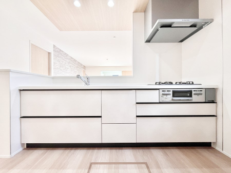 �L�b�`���@�������������I�ɁA�y�����I�V�X�e���L�b�`��