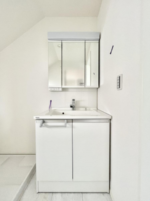 ʑEʏ@傫₷OʋŐʑ́AgȂ݃`FbN┧̂ɂ߂łB 