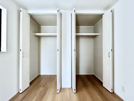 [@m̃N[[bgBŝŌ̈ߗނ܂܂B