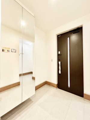 ց@KXXbg̓փhAɌ͂Ă܂