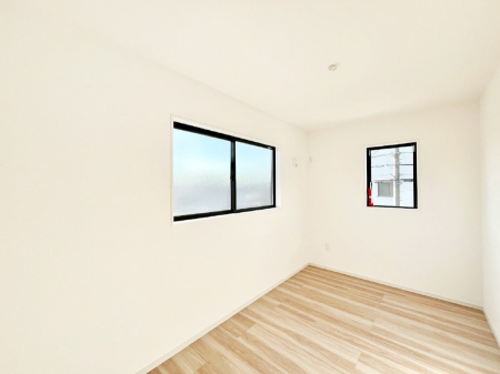 �Q���@�g���₷���`�Ńx�b�g��Ƌ�̒u�����ɂ����邱�Ƃ�����܂���B   