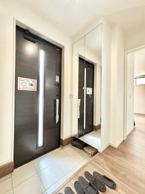 ց@~[tV[Y{bNX͂oO̐gȂ݃`FbNɕ֗