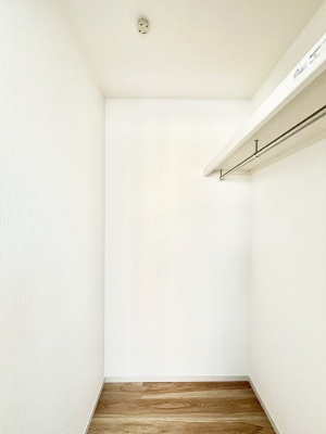 ���̑��@�ߗނ��n���K�[�Ɋ|�����܂܎��[�ł���WIC�B�ߗނ̐������ڂ����₷���ĕ֗��ł��I